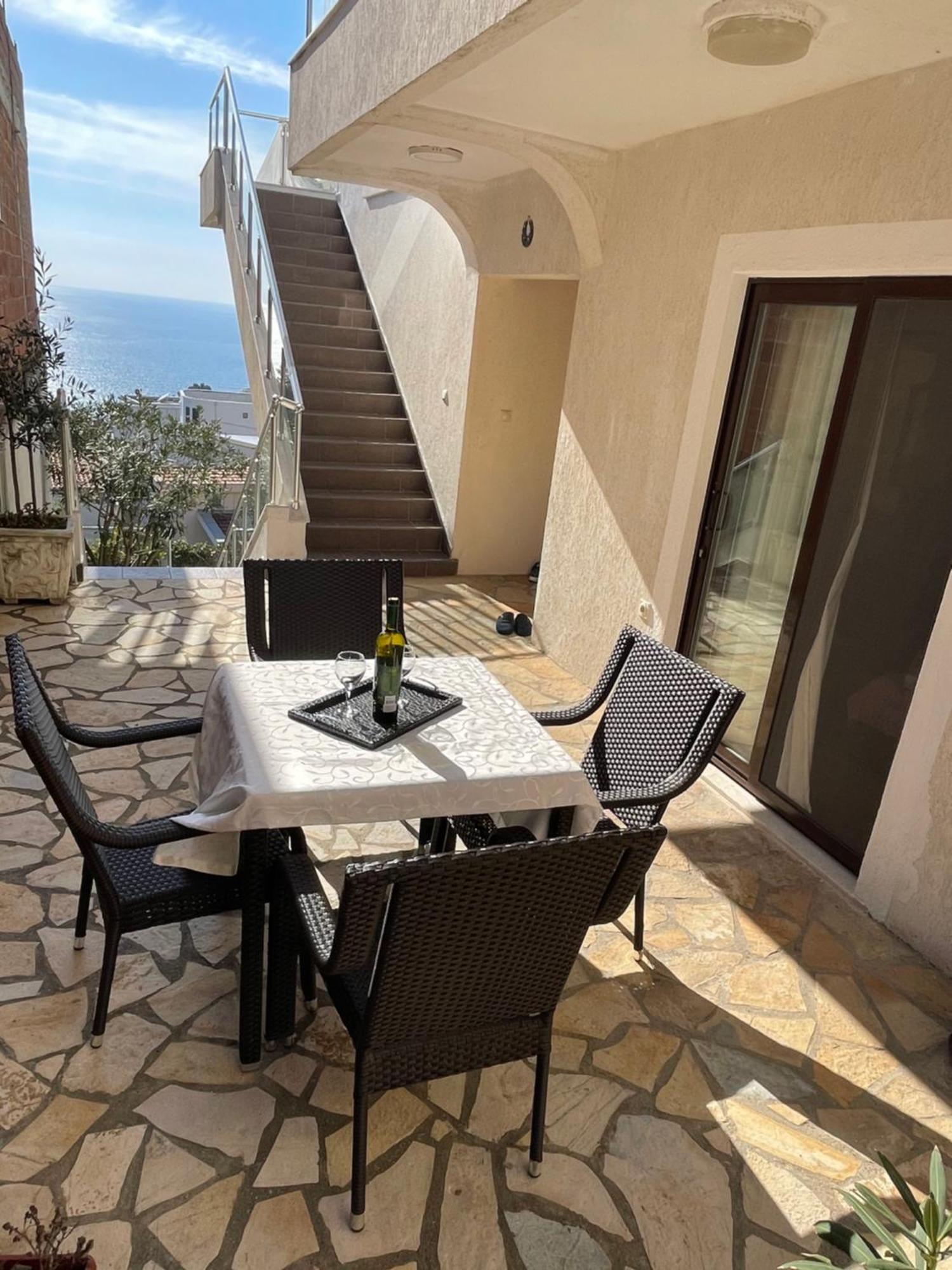 Days Inn Apartments Ulcinj Room photo