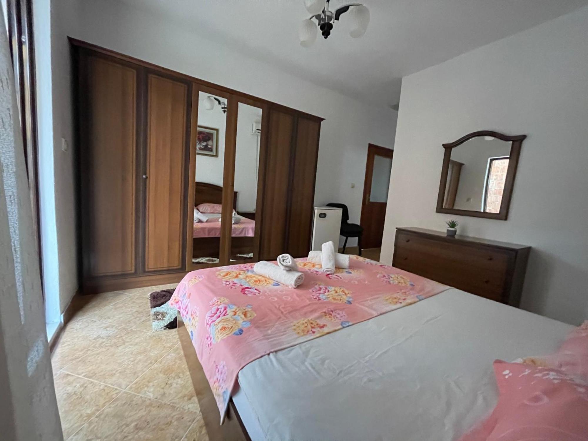 Days Inn Apartments Ulcinj Room photo